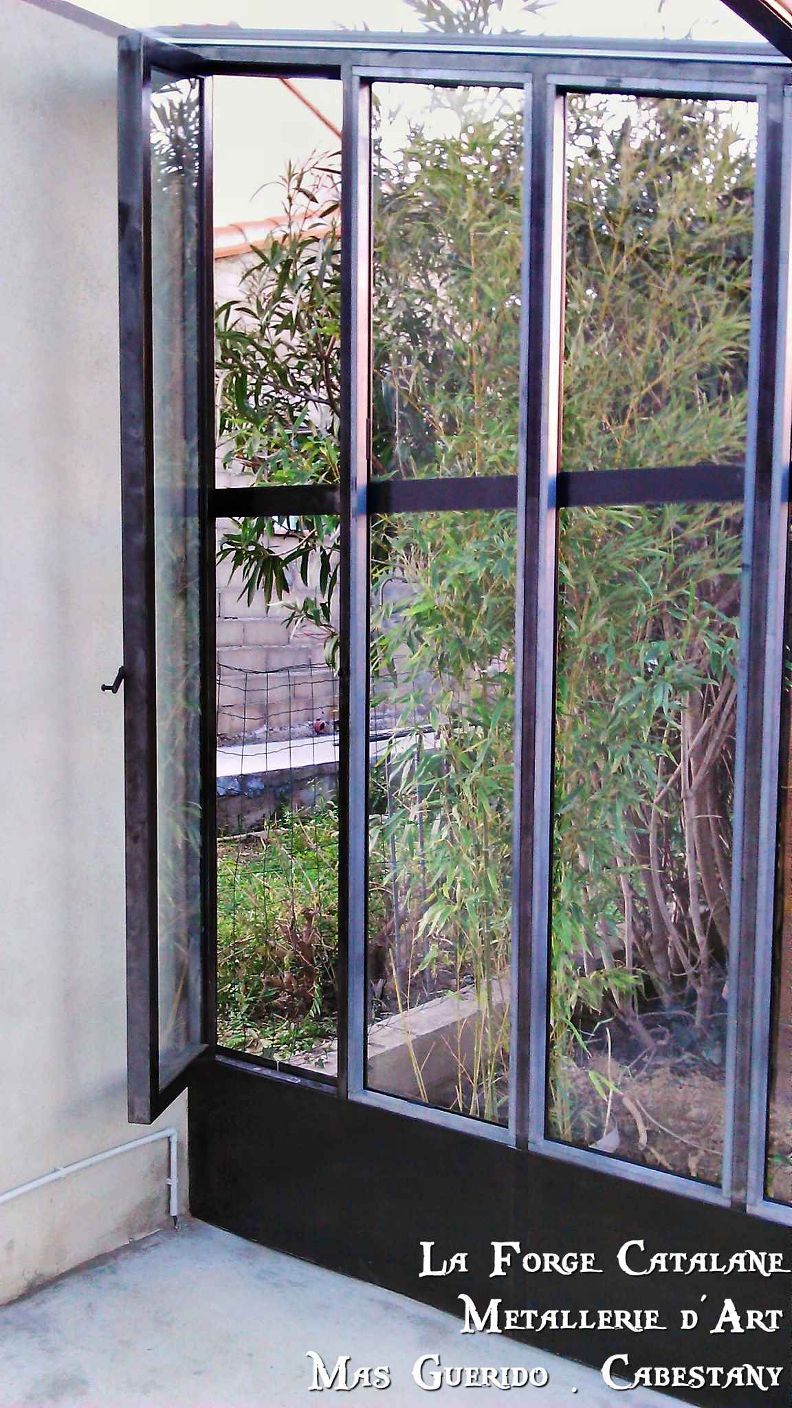 verriere ancien atelier local artiste elne 8 Forge Catalane.jpg